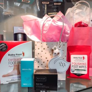 Mothers Day skin care gift bag