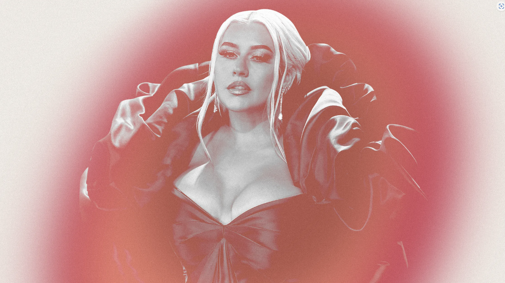 Image of Christina Aguilera posing